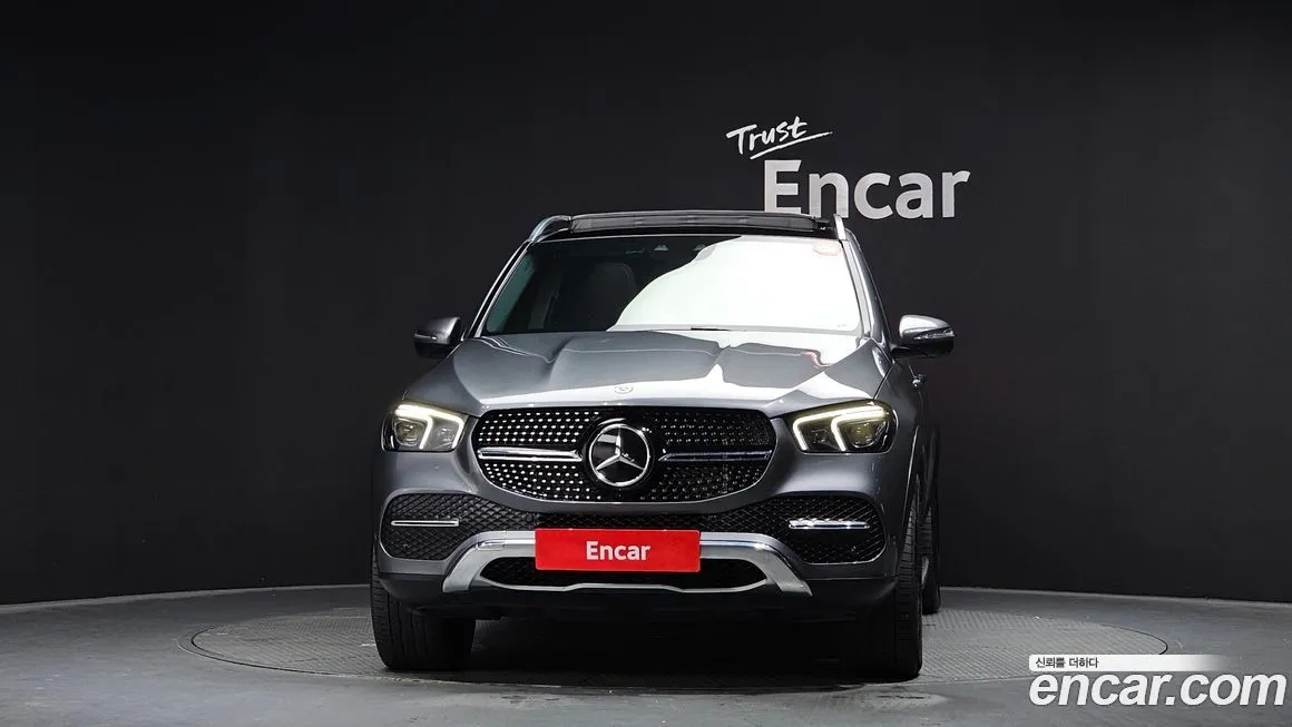 Mercedes-Benz GLE-Class — фото 10
