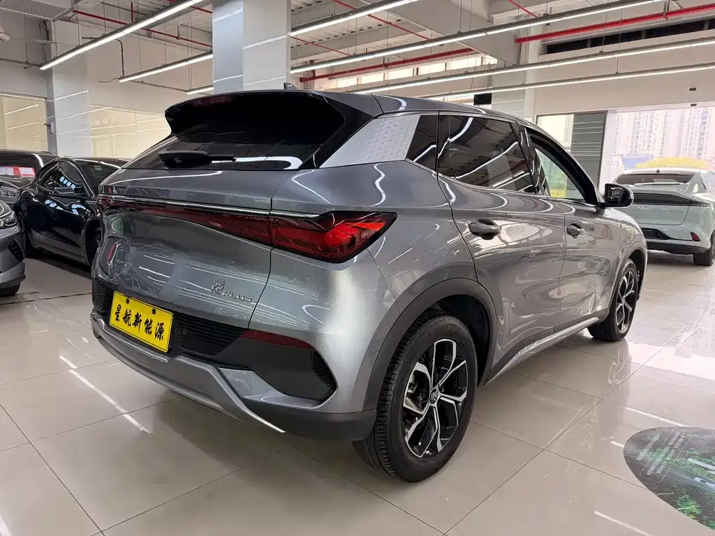 BYD Yuan Plus — фото 5