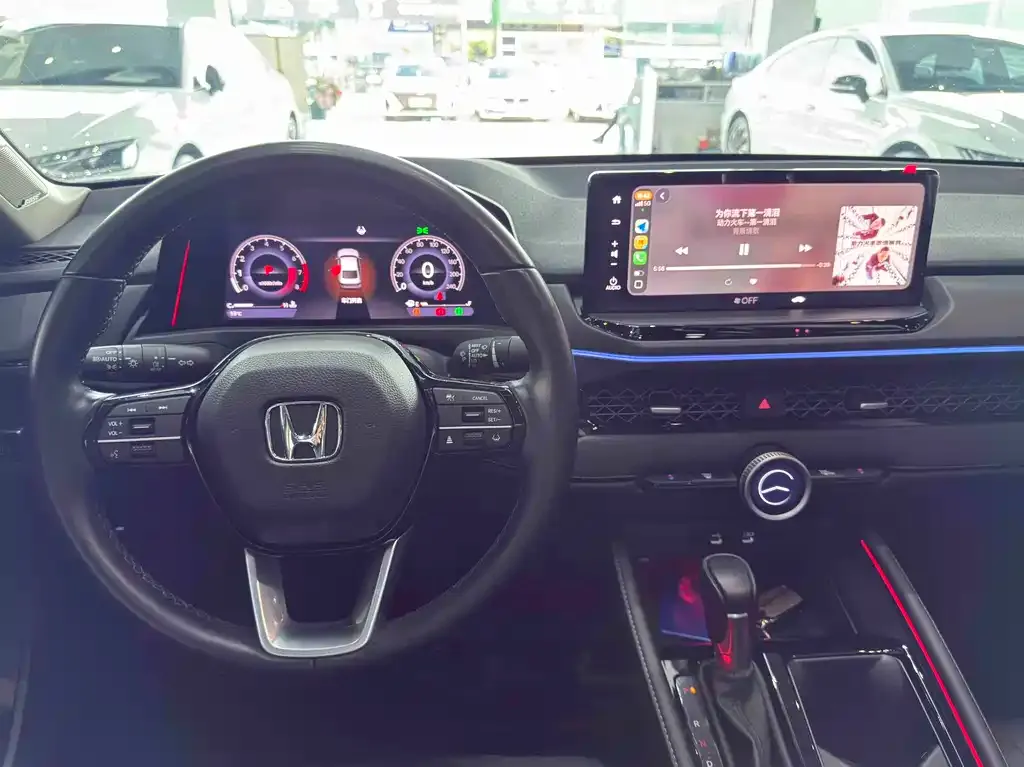 Honda Accord — фото 6