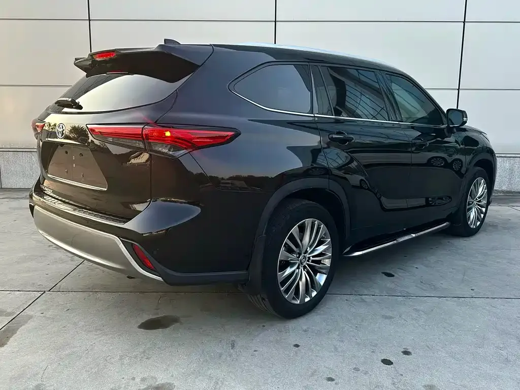 Toyota Highlander 2022 из CN, фото 2