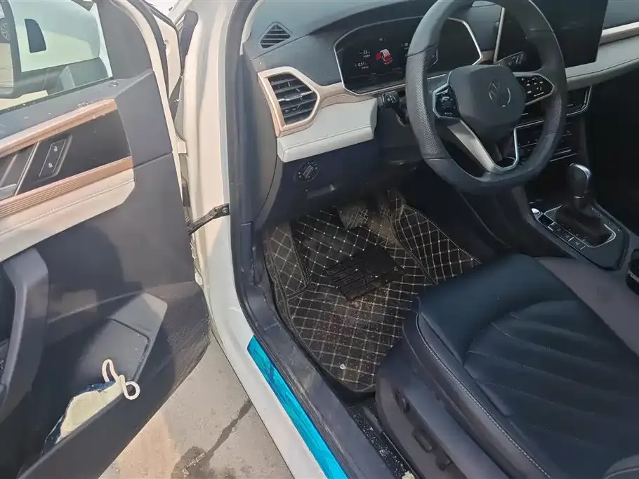 Volkswagen Tharu 2024 из CN, фото 10