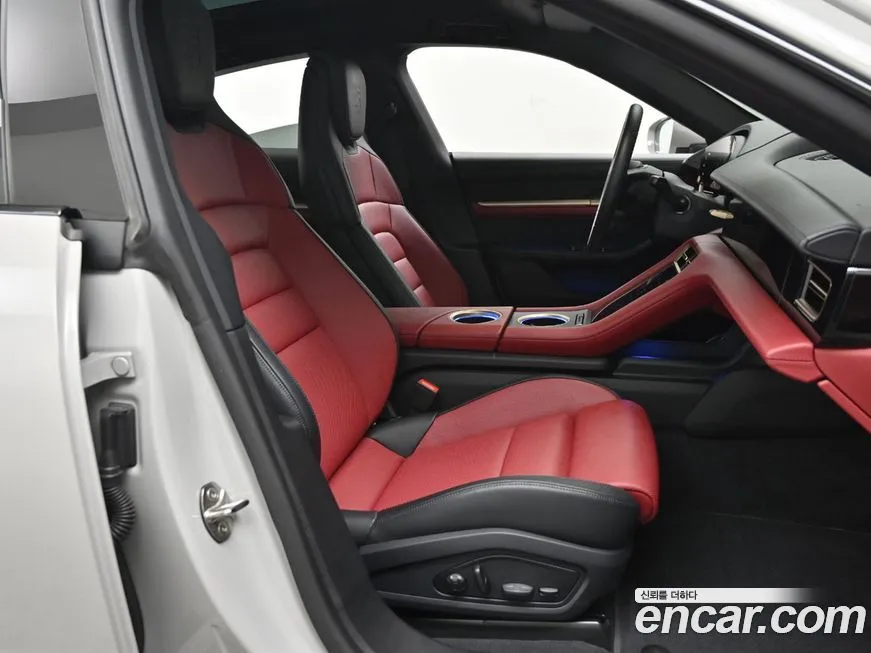 Porsche Taycan 2025 из KR, фото 10
