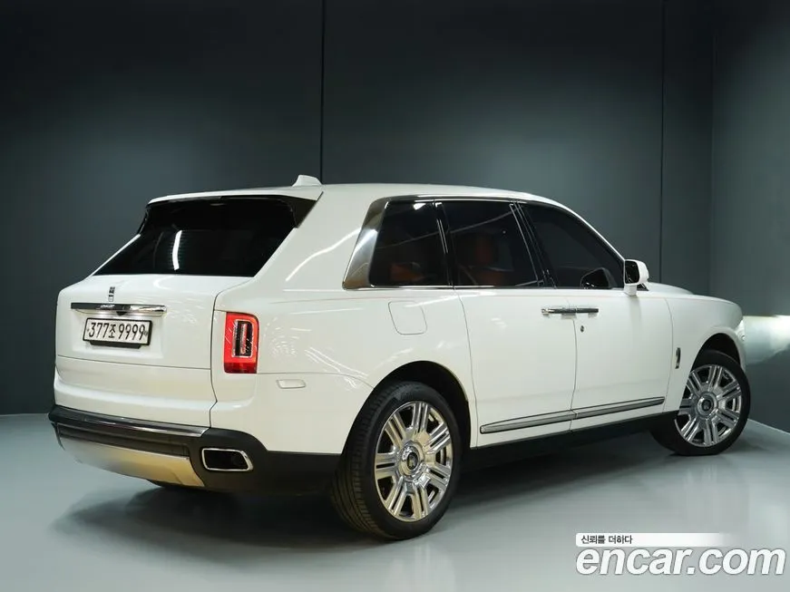 Rolls-Royce Cullinan 2022 из KR, фото 8
