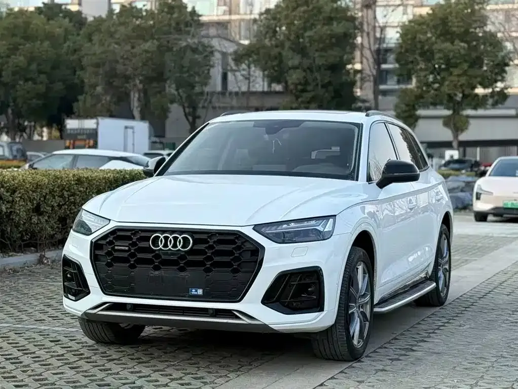 Audi Q5L 2022 из CN, фото 1