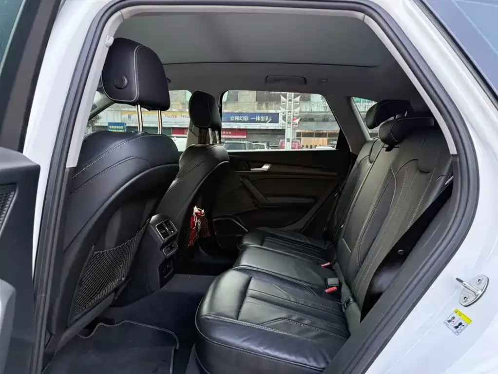 Audi Q5L 2022 из CN, фото 7