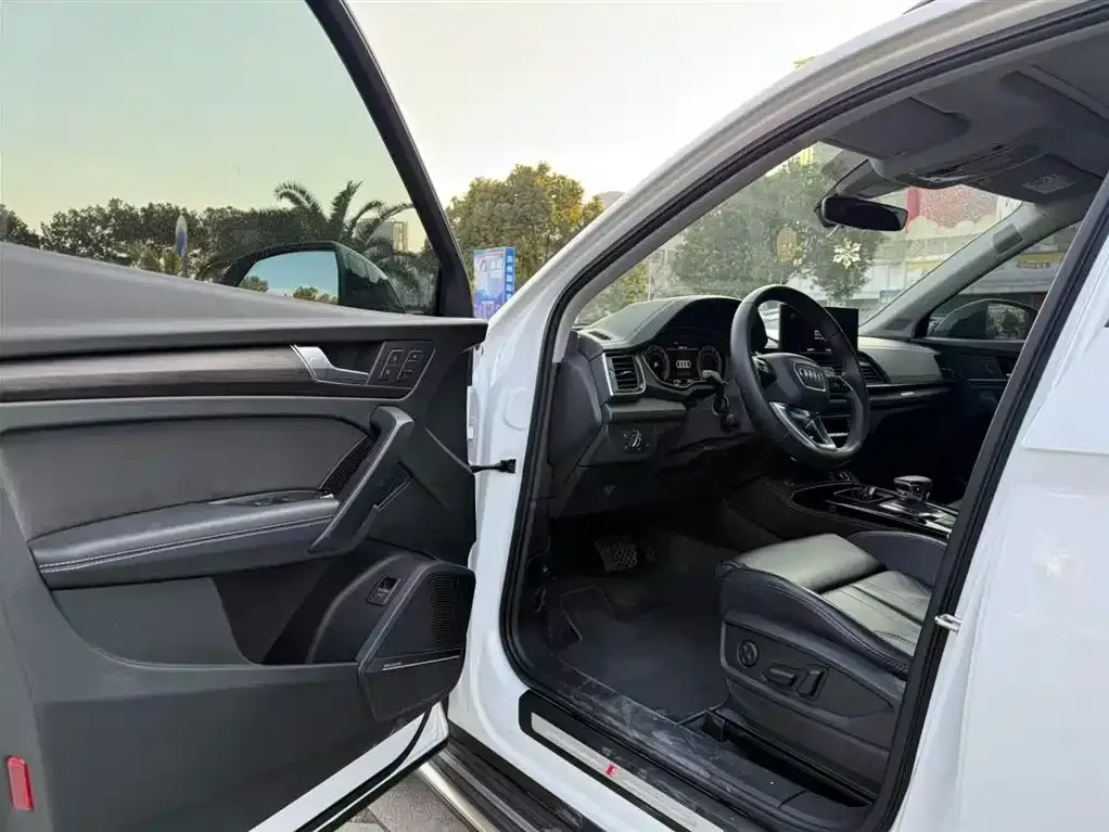 Audi Q5L 2022 из CN, фото 10