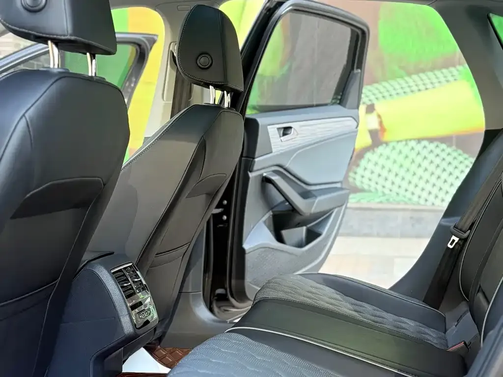 Volkswagen Sagitar 2024 из CN, фото 7