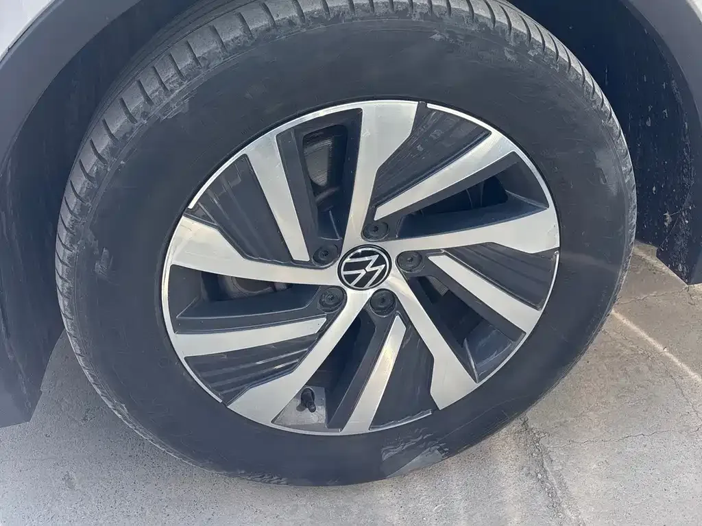 Volkswagen Tiguan L New Energy 2022 из CN, фото 3