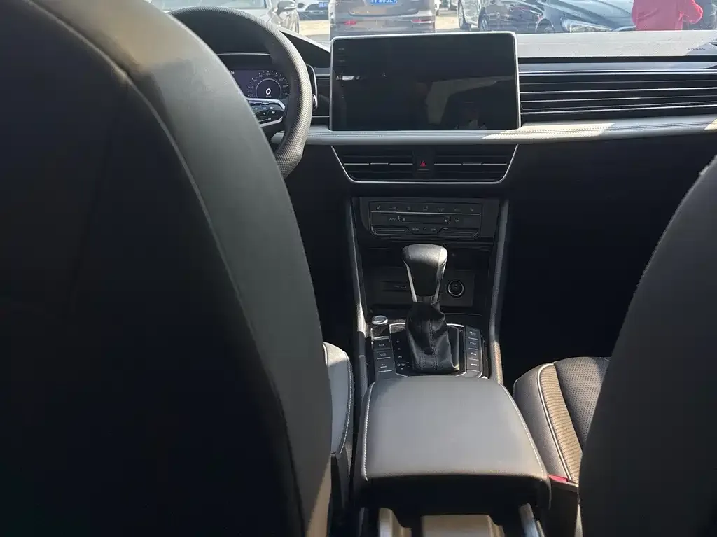 Volkswagen Tiguan L New Energy 2022 из CN, фото 7