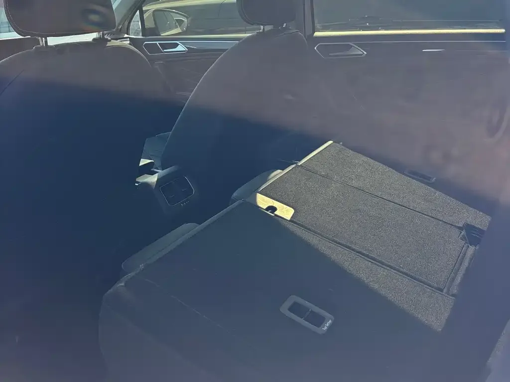 Volkswagen Tiguan L New Energy 2022 из CN, фото 2