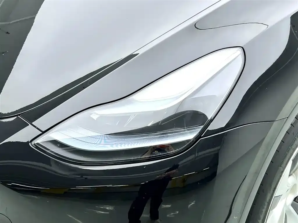 Tesla Model Y 2023 из CN, фото 9
