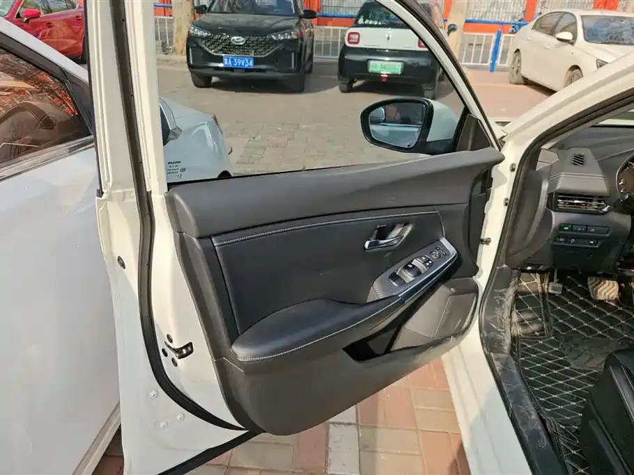 Nissan Sylphy 2021 из CN, фото 5