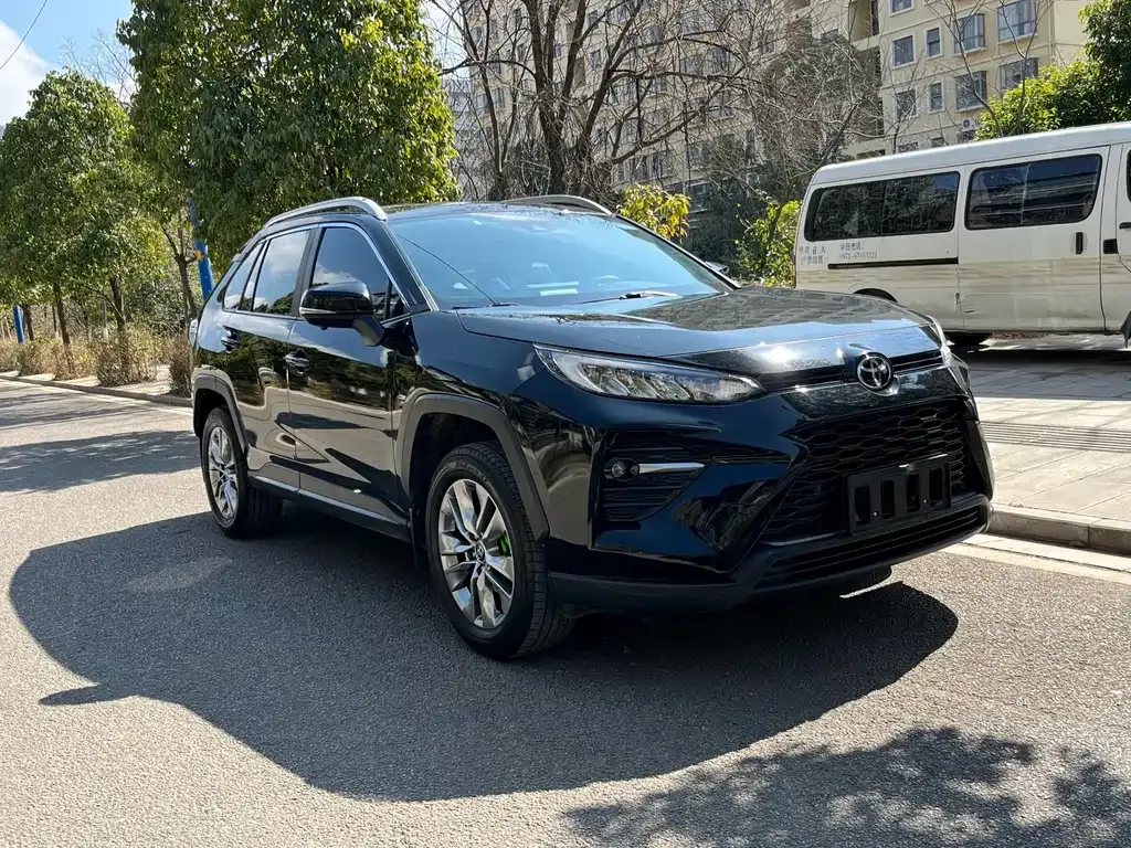 Toyota Wildlander — фото 10