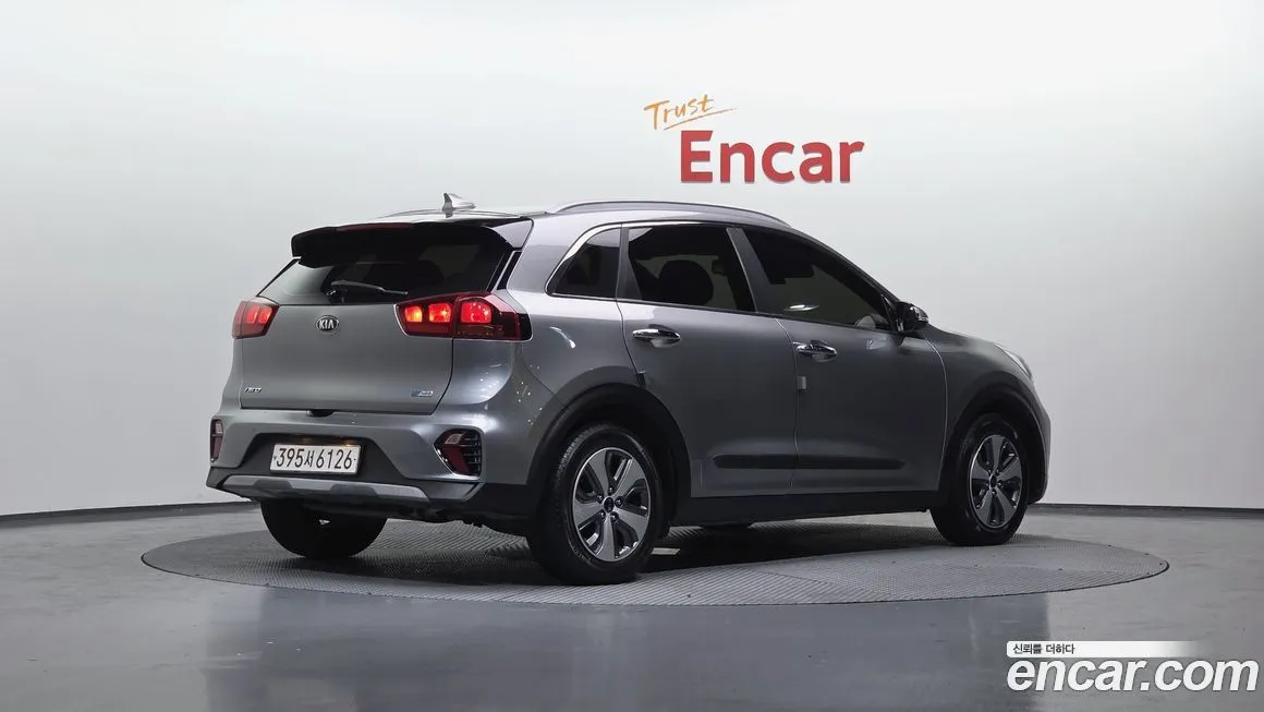 Kia Niro — фото 2