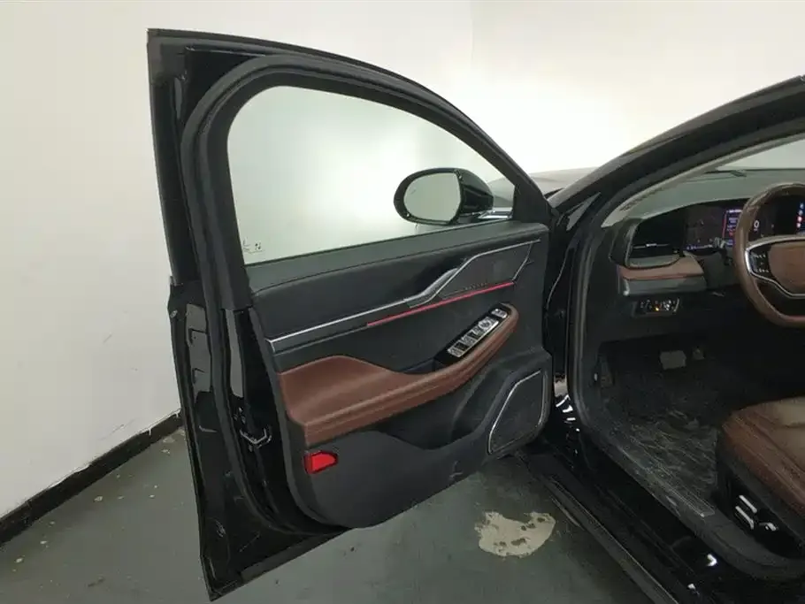 Lincoln Z 2024 из CN, фото 4