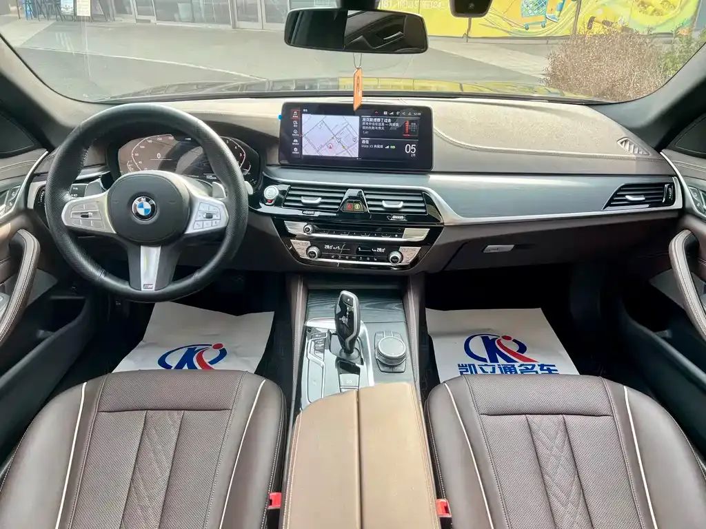 BMW 5 Series — фото 4