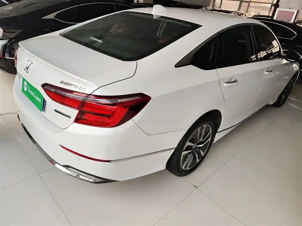 Honda Inspire — фото 10
