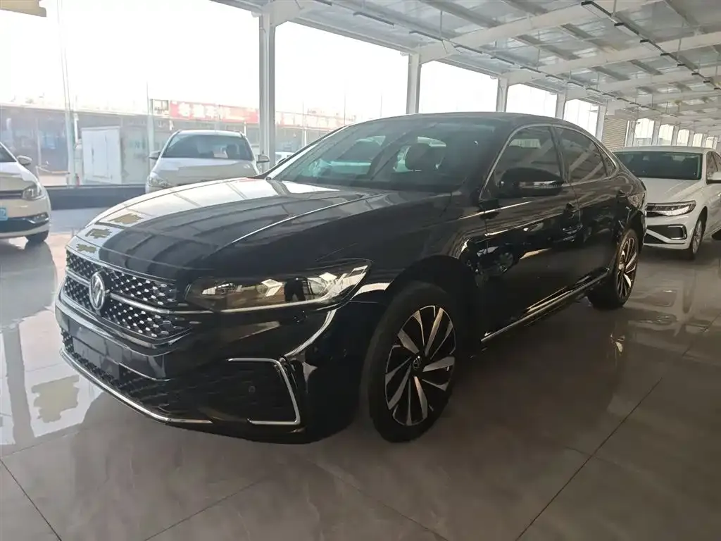 Volkswagen Passat 2022 из CN, фото 10