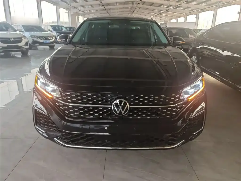 Volkswagen Passat 2022 из CN, фото 3