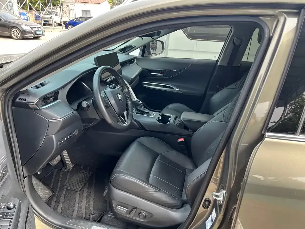 Toyota Harrier 2021 из CN, фото 6