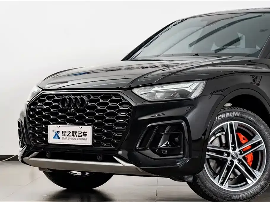 Audi Q5L Sportback — фото 6
