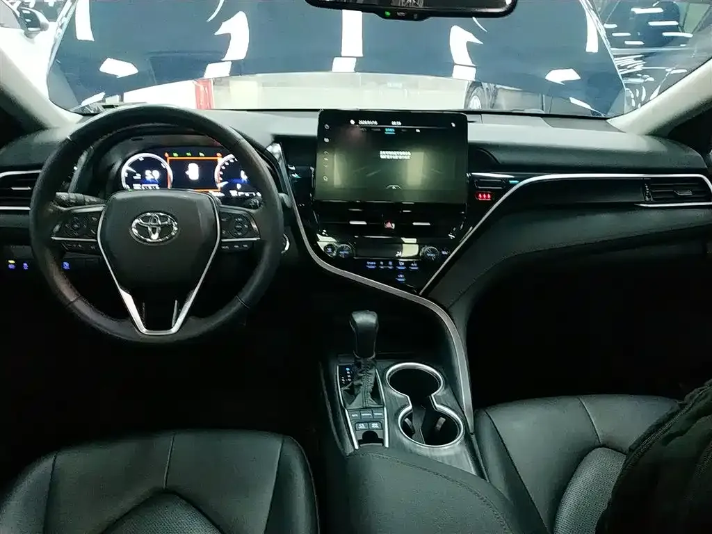 Toyota Camry 2022 из CN, фото 3