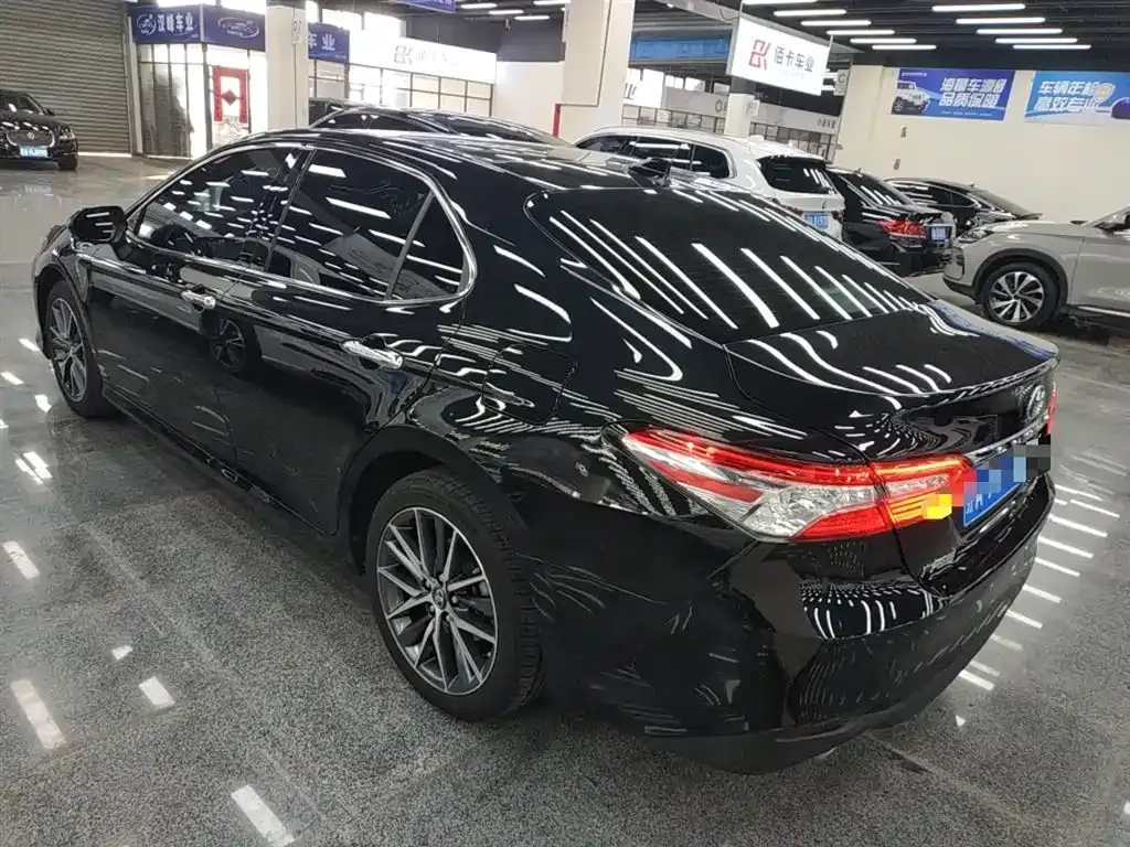 Toyota Camry 2022 из CN, фото 7