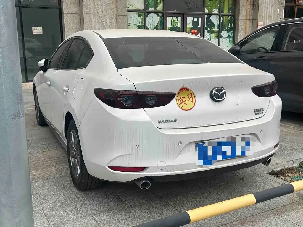 Mazda 3 Axela 2023 из CN, фото 3