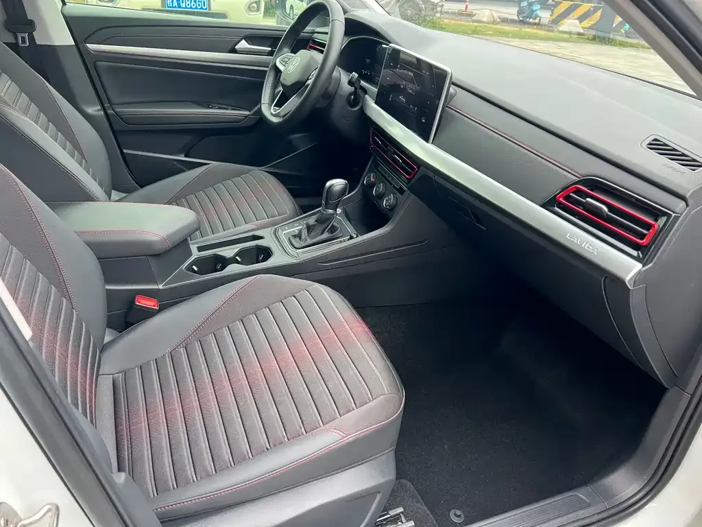 Volkswagen Lavida 2023 из CN, фото 2
