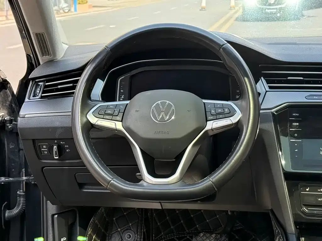 Volkswagen Magotan 2022 из CN, фото 2