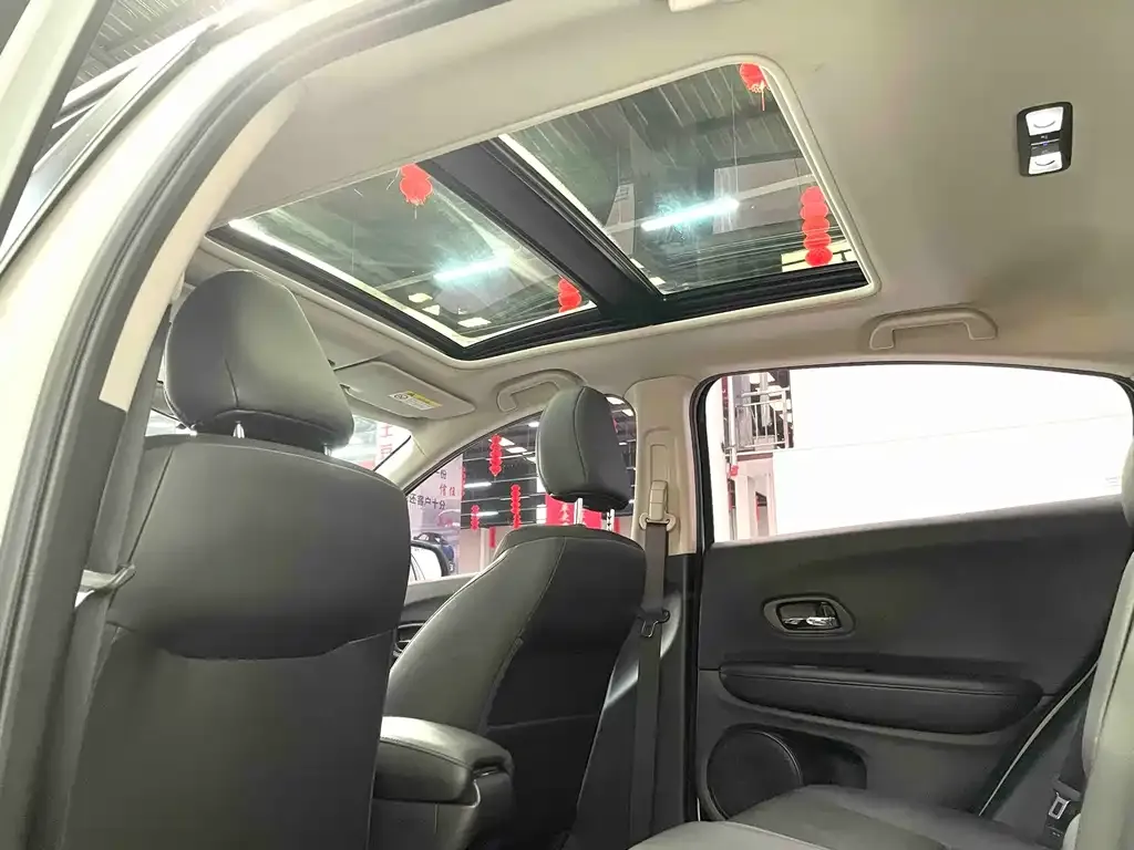 Honda Vezel 2022 из CN, фото 8
