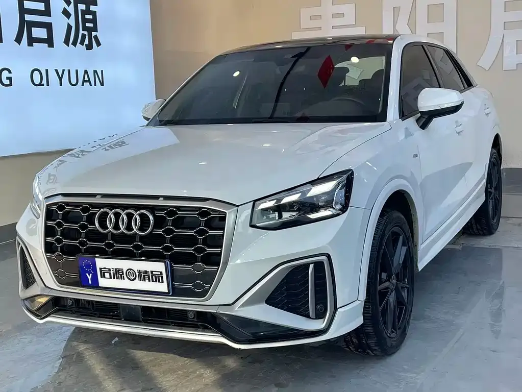 Audi Q2L 2023 из CN, фото 1