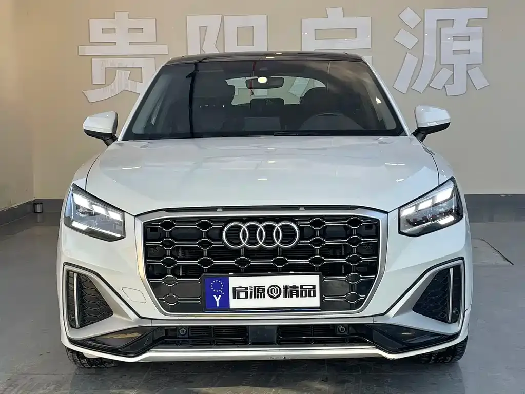 Audi Q2L 2023 из CN, фото 3