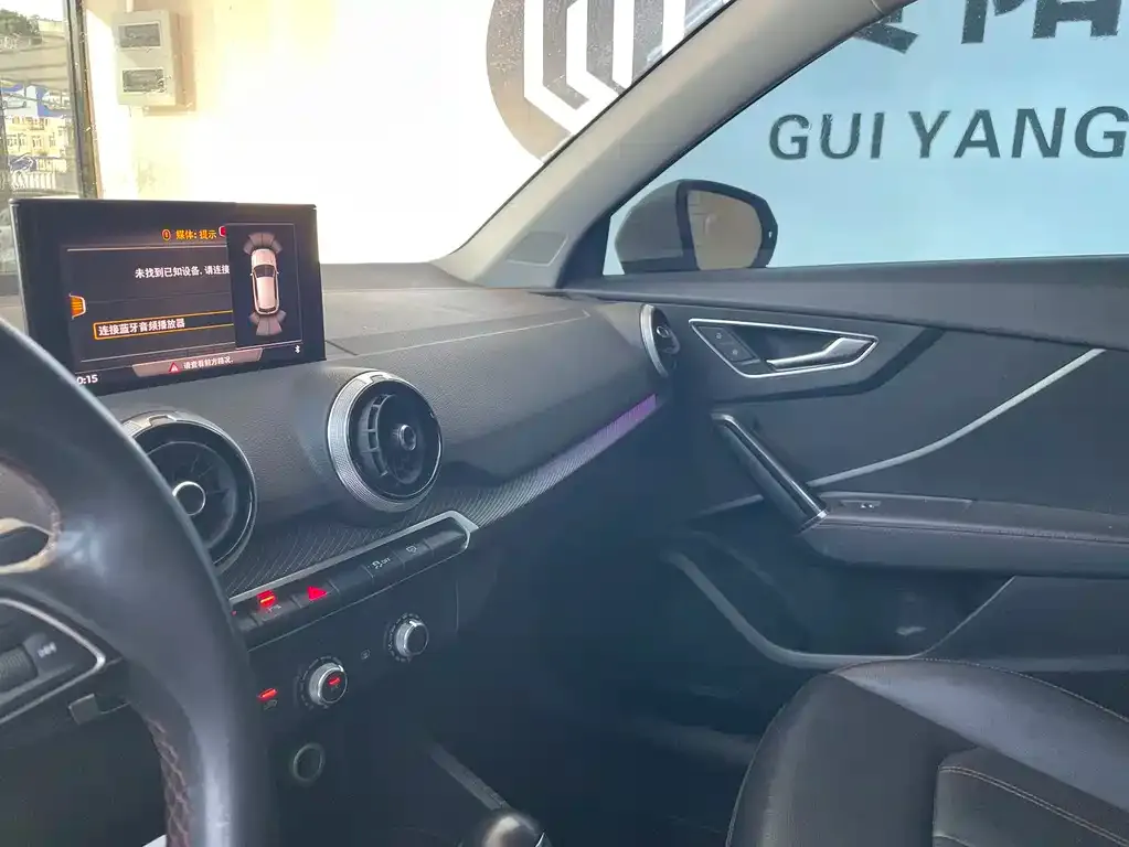 Audi Q2L 2023 из CN, фото 5