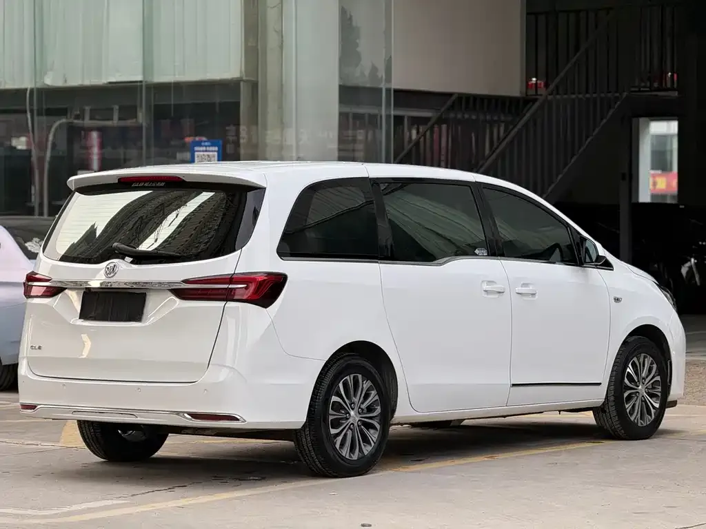 Buick GL8 2021 из CN, фото 4