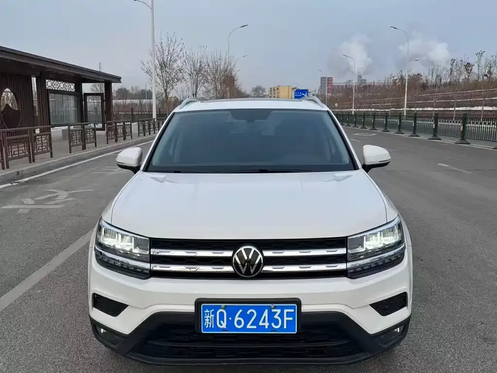 Volkswagen Tharu — фото 2
