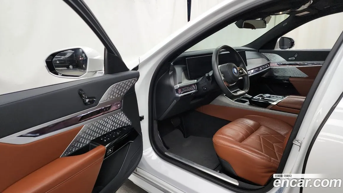 BMW i7 2023 из KR, фото 3