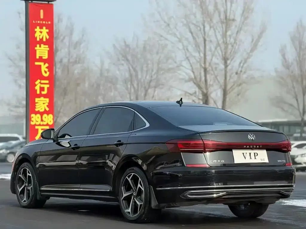 Volkswagen Passat 2023 из CN, фото 3