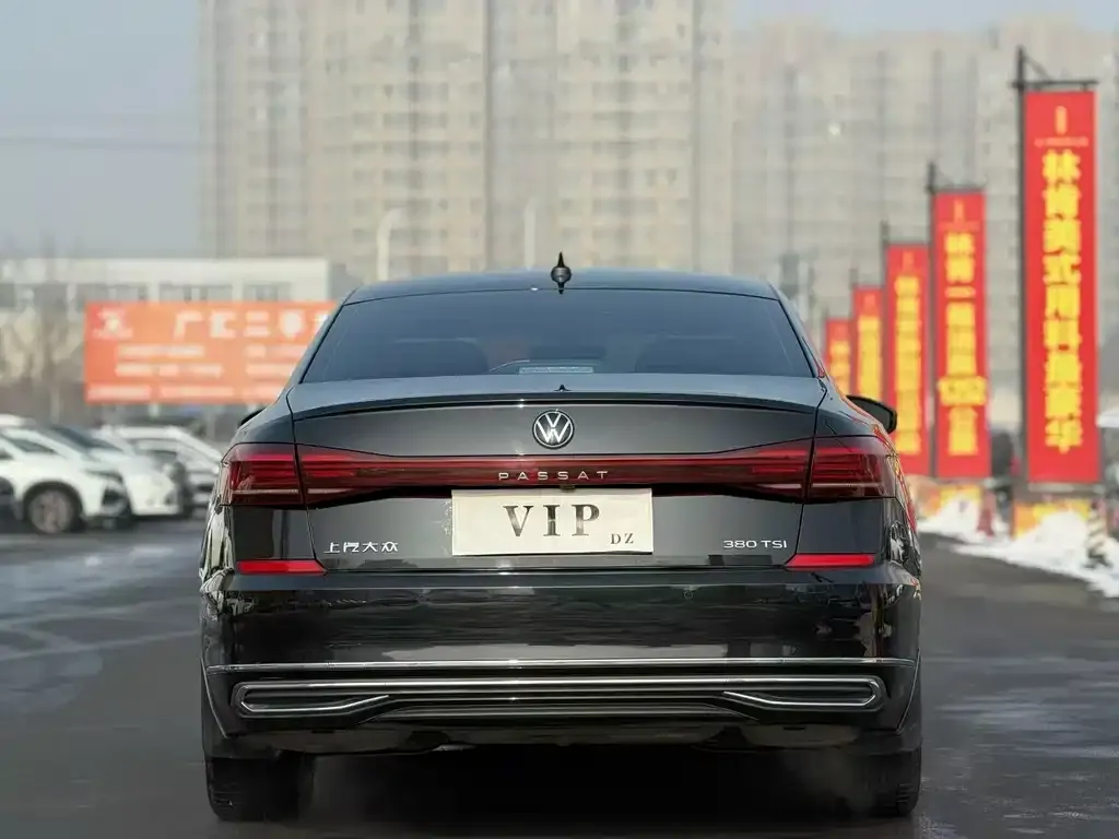 Volkswagen Passat 2023 из CN, фото 2