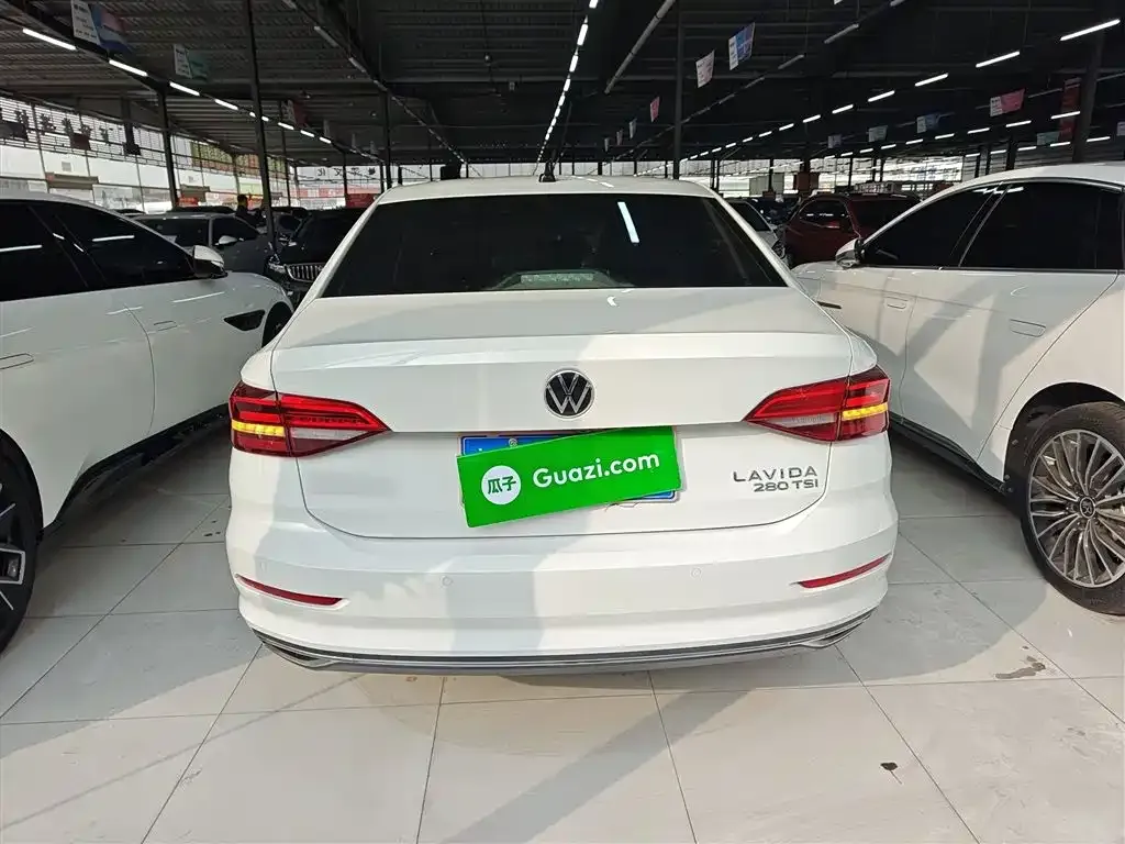 Volkswagen Lavida 2022 из CN, фото 3