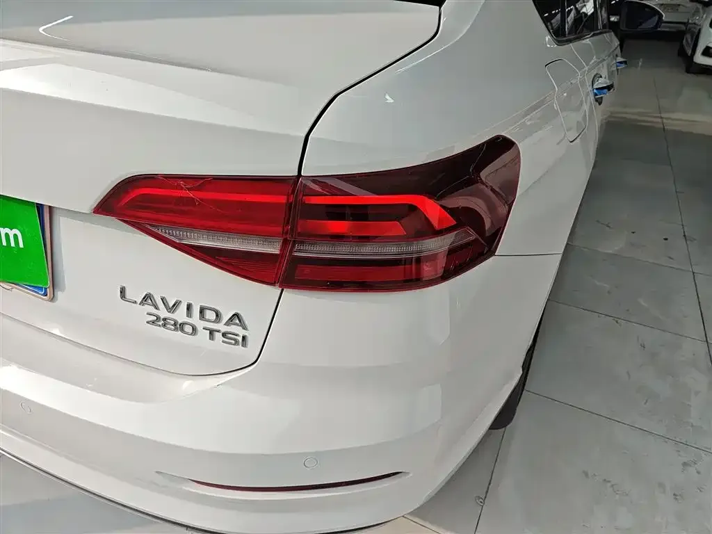 Volkswagen Lavida 2022 из CN, фото 2
