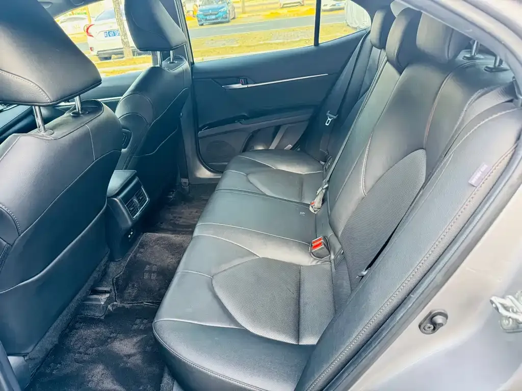 Toyota Camry 2022 из CN, фото 8