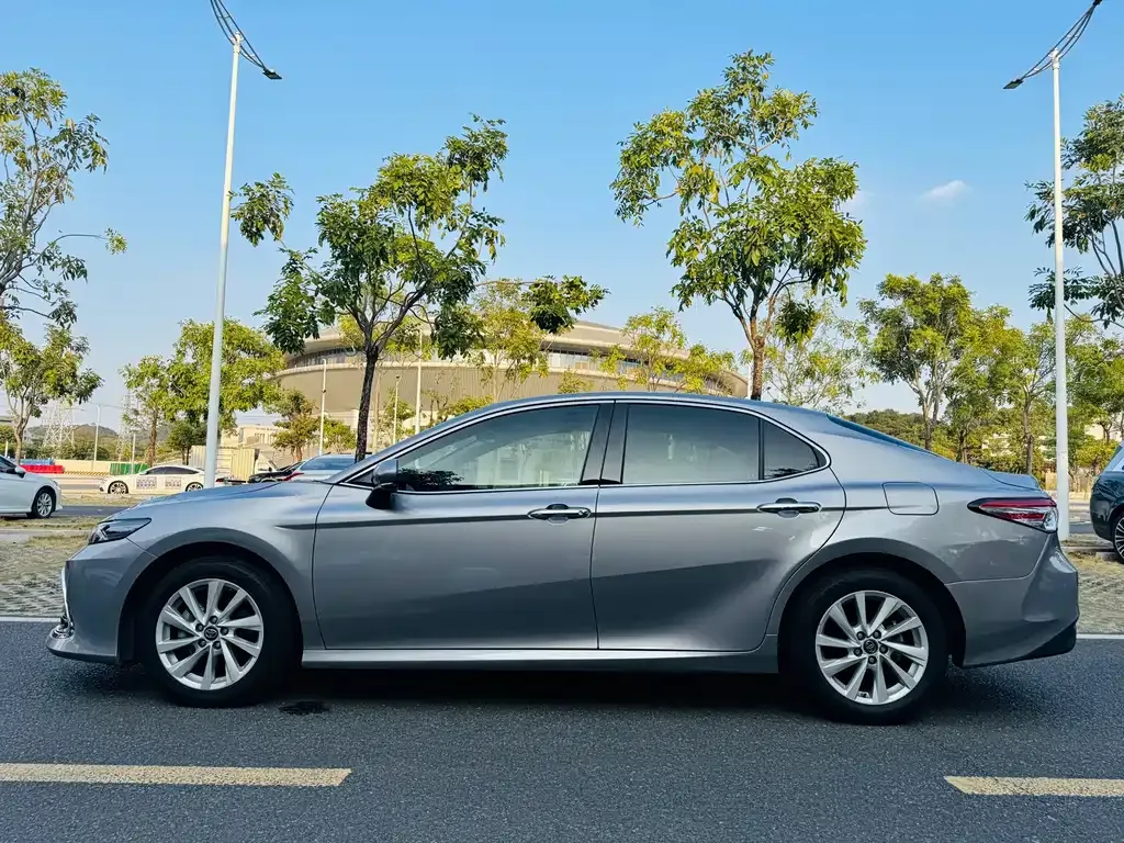 Toyota Camry 2022 из CN, фото 9