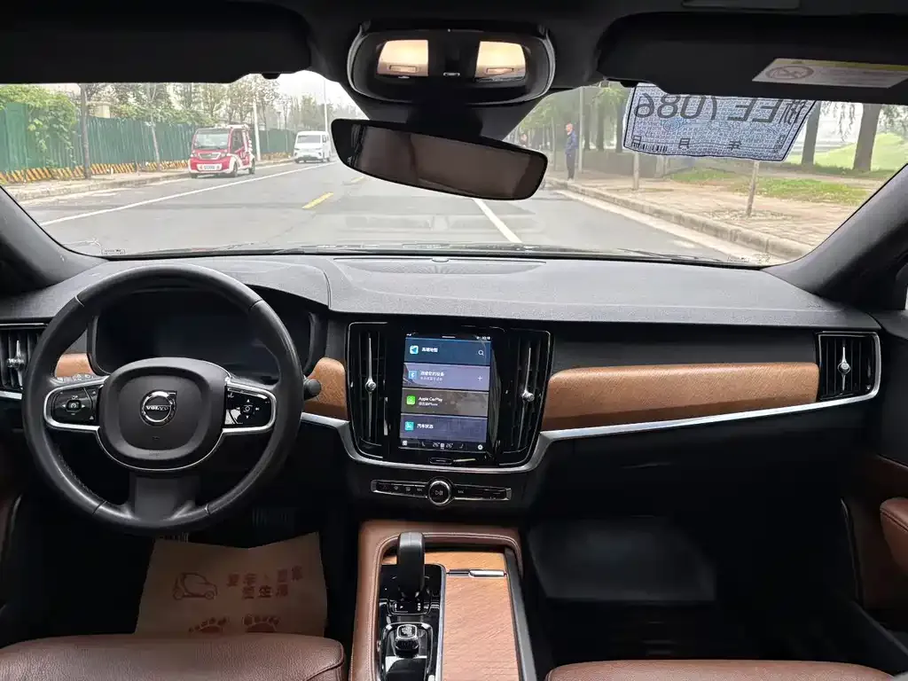 Volvo S90 — фото 3