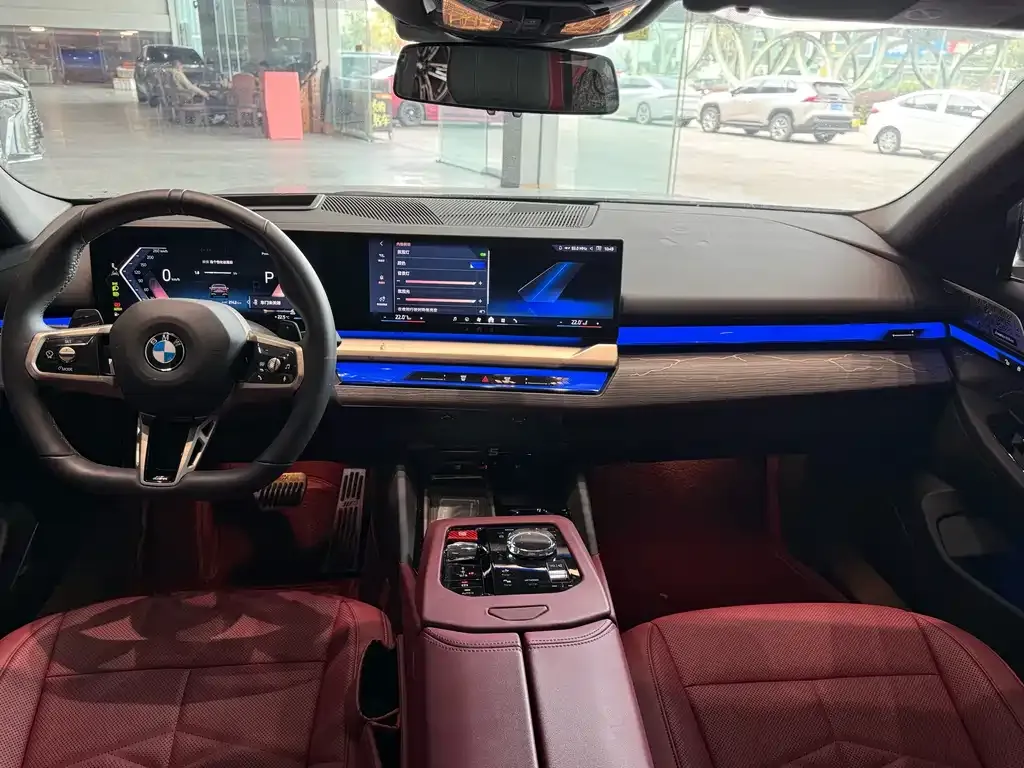 BMW 5 Series — фото 10