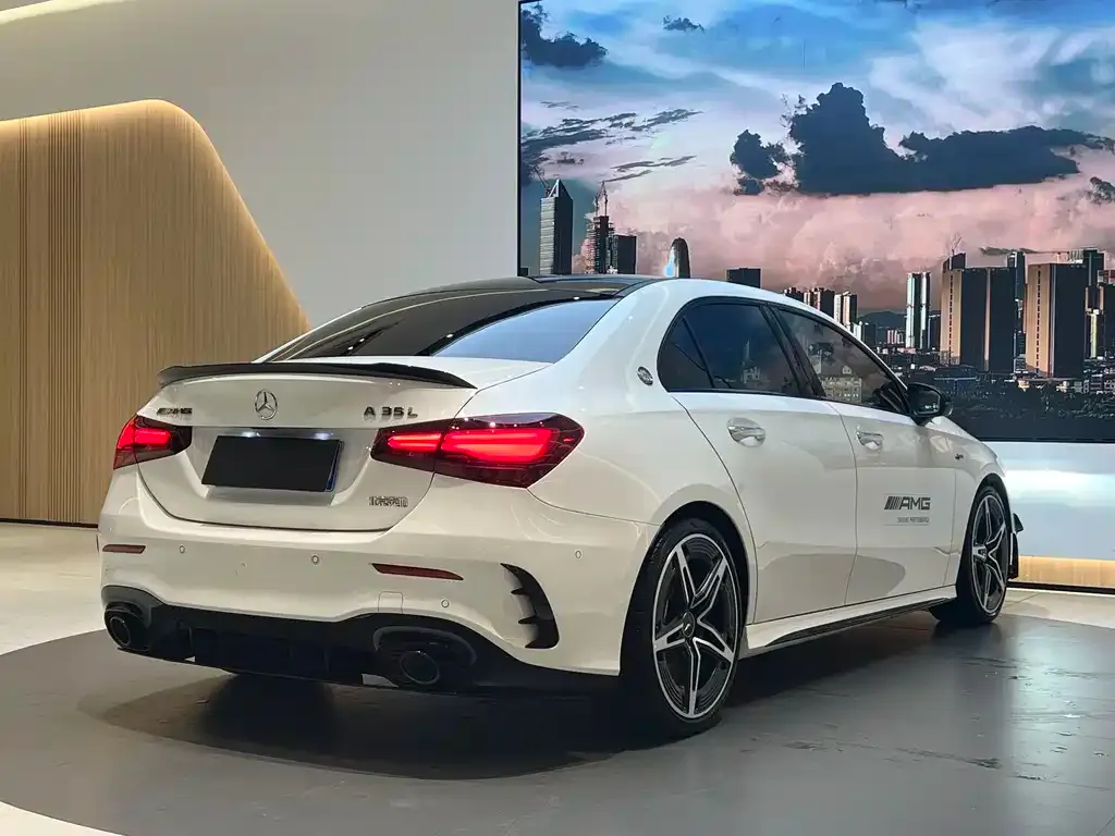 Mercedes-Benz A-Class AMG — фото 9