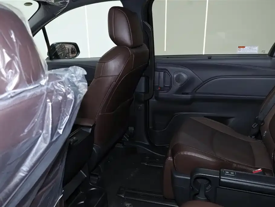 Toyota Granvia 2026 из CN, фото 7