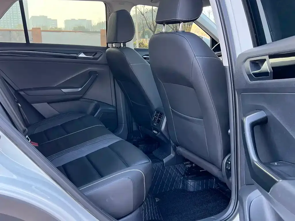 Volkswagen T-Roc 2021 из CN, фото 7