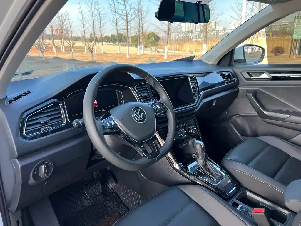 Volkswagen T-Roc 2021 из CN, фото 5