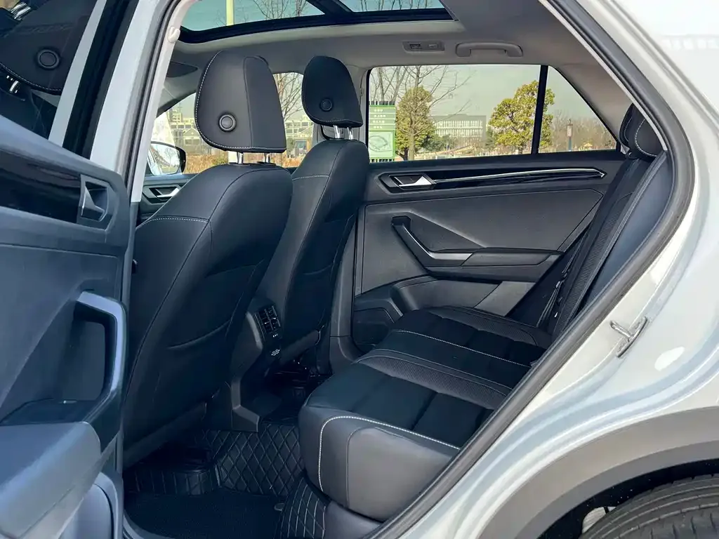 Volkswagen T-Roc 2021 из CN, фото 6